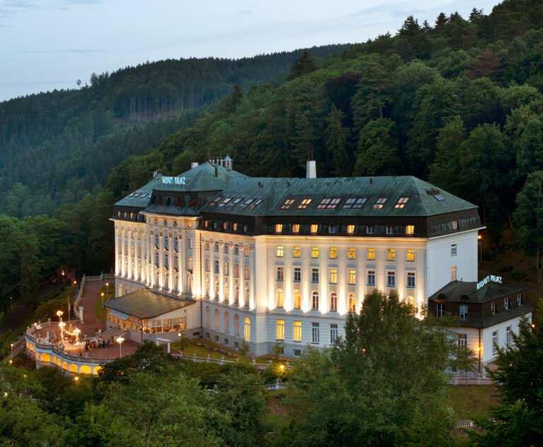 Radium_Palace