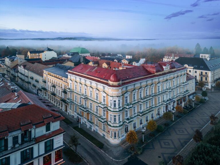 Savoy_1-3