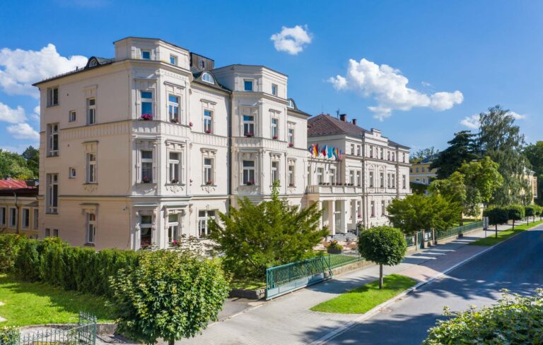 boční pohled na Monti s rohem Oděsy