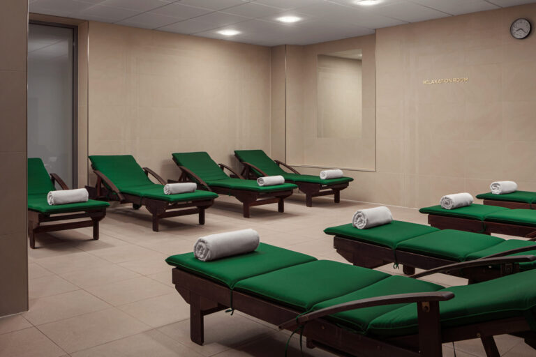 23-52-Harvey_Spa_03